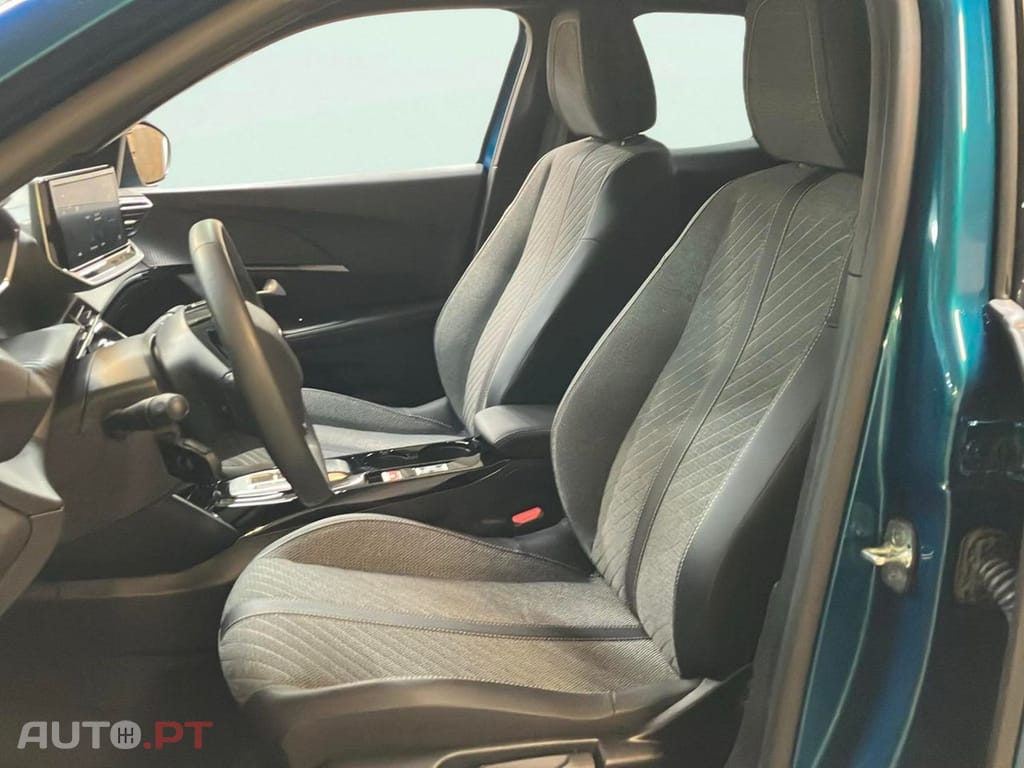 Peugeot E-2008 54 kWh Allure