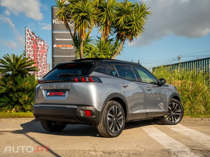 Peugeot E-2008 50 kWh GT