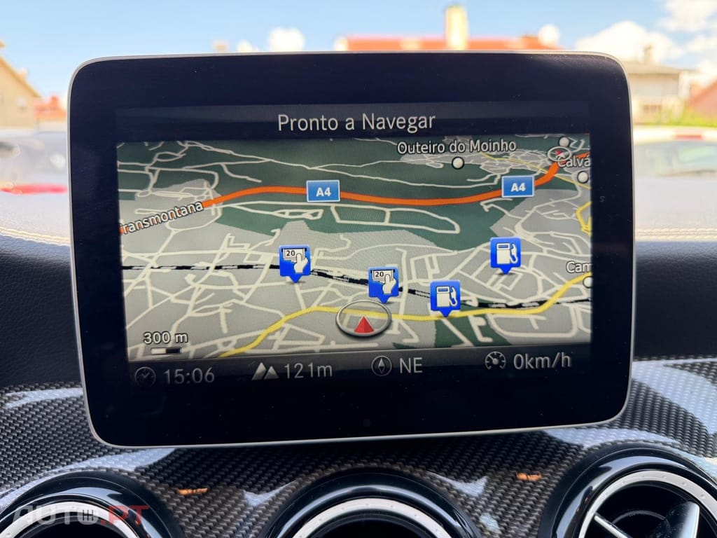 Mercedes-Benz GLA 180 AMG Line