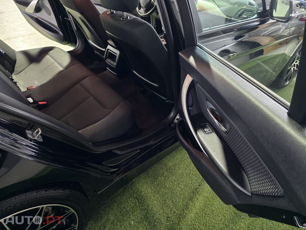 BMW 320 d Touring EfficientDynamics (2015-2019)