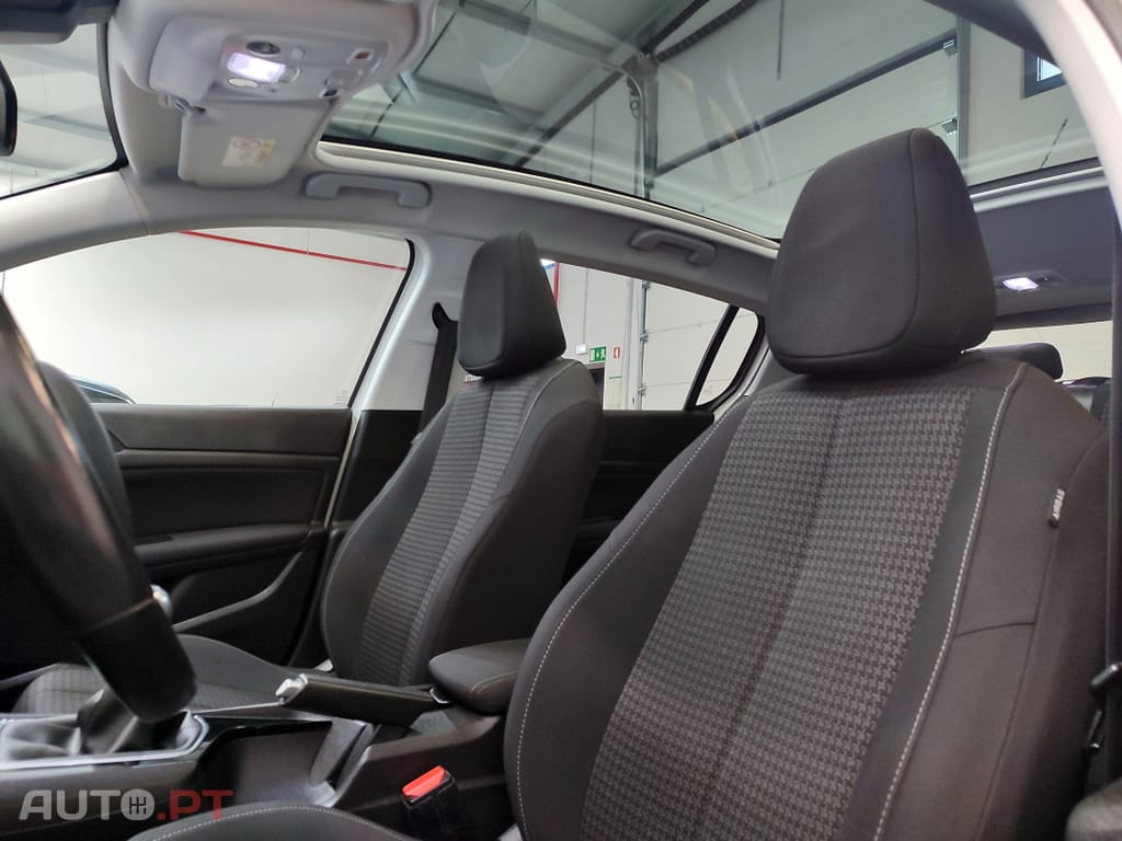 Peugeot 308 1.5 BlueHDi Allure