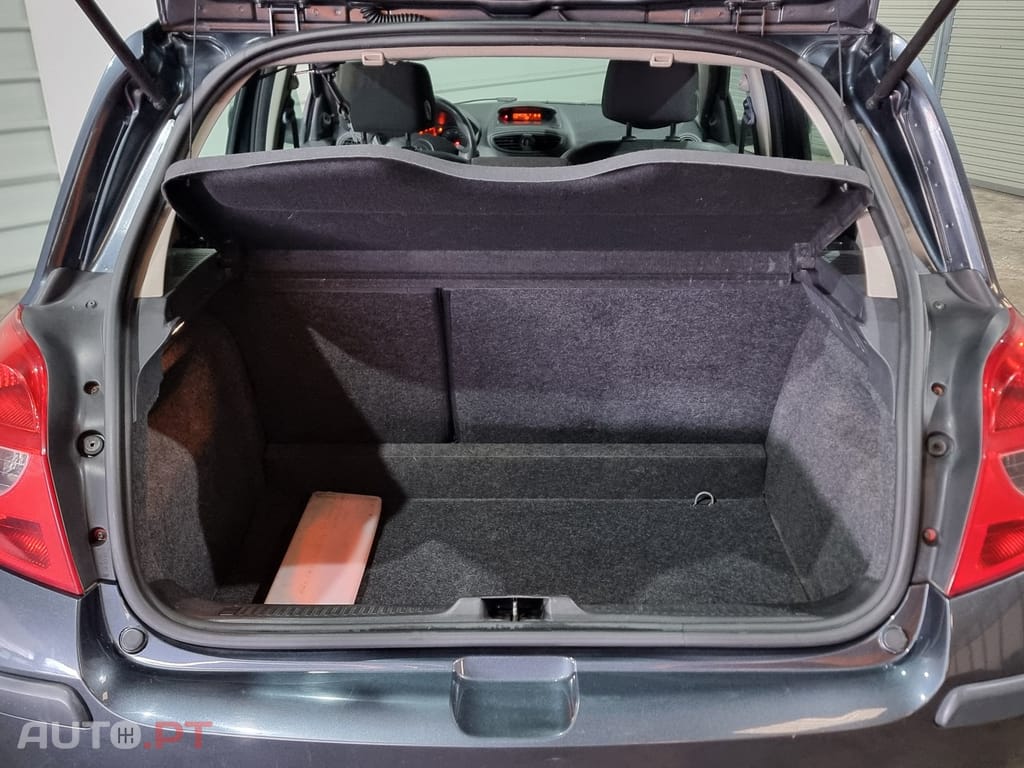 Renault Clio 1.2 16V Confort