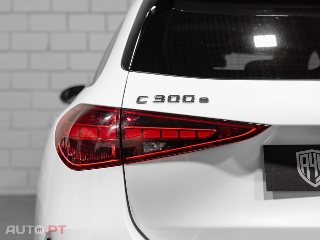 Mercedes-Benz C 300 e AMG Line