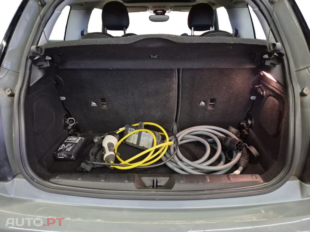 MINI Electric Cooper SE Camden Edition