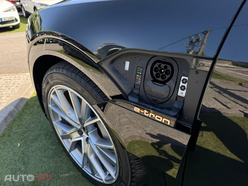 Audi E-Tron 55 quattro S line