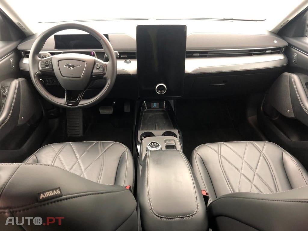 Ford Mustang Mach-E Standard Range