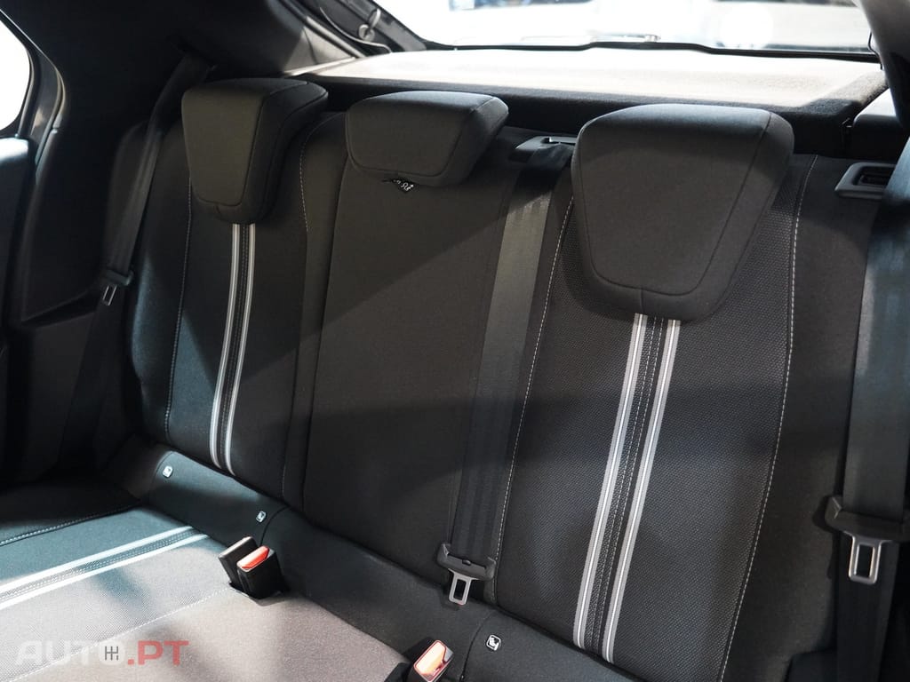 Opel Corsa 1.2 T Hybrid GS eDCT