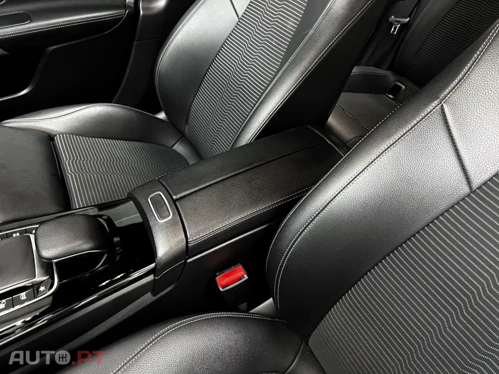 Mercedes-Benz A 180 d 7G-DCT