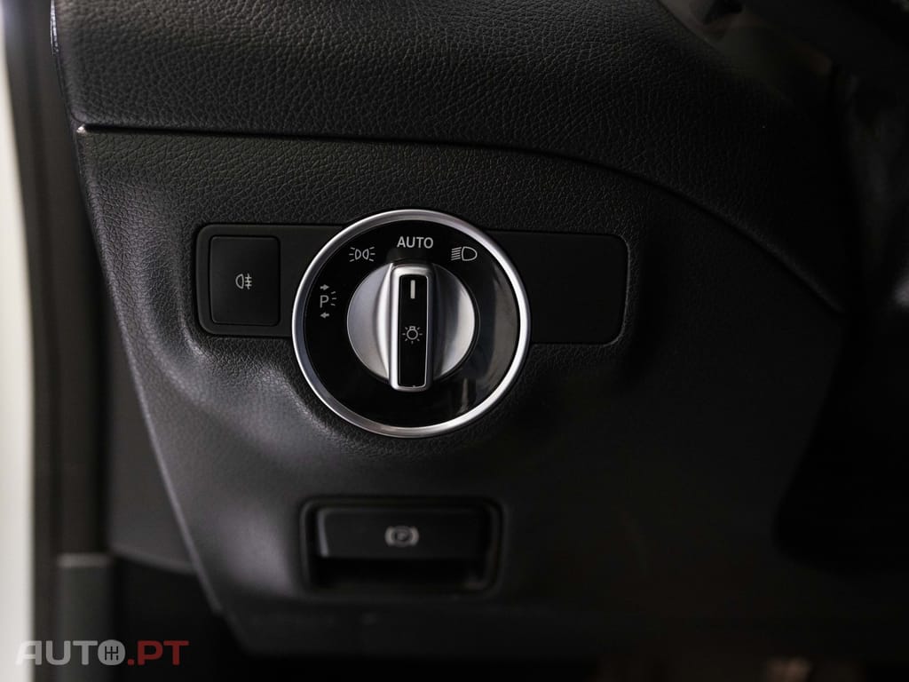 Mercedes-Benz CLA 200 d Shooting Brake AMG Line Aut.