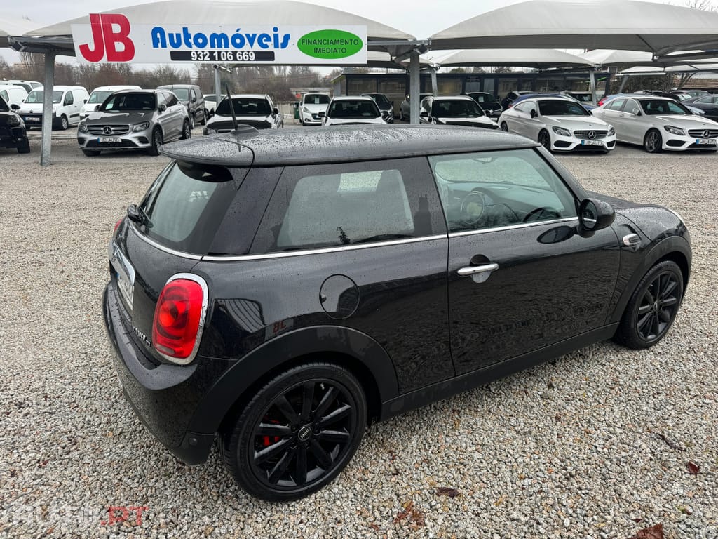 MINI Cooper Cooper D