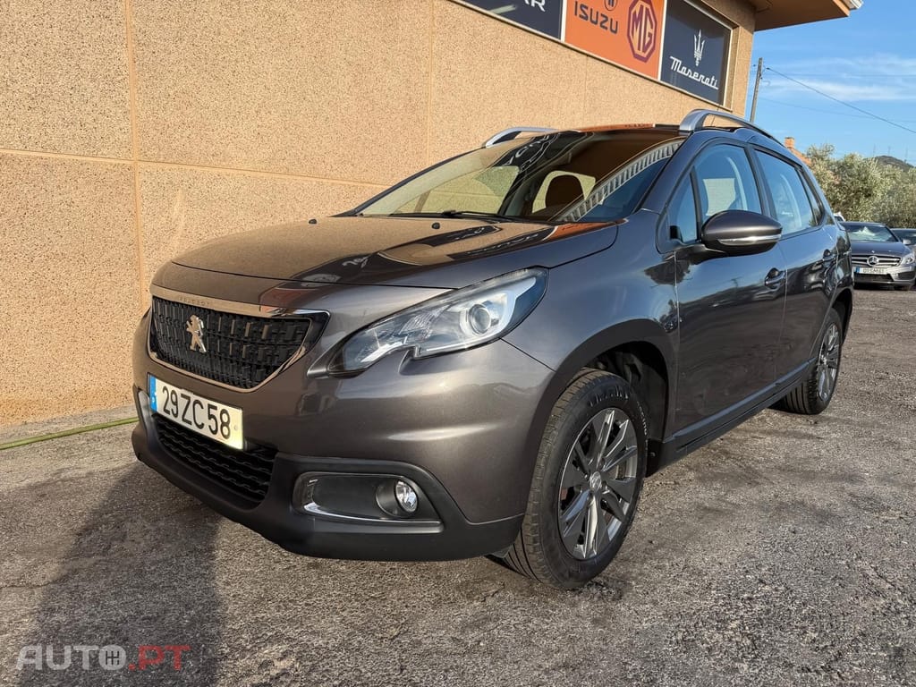 Peugeot 2008 1.2 PureTech Style