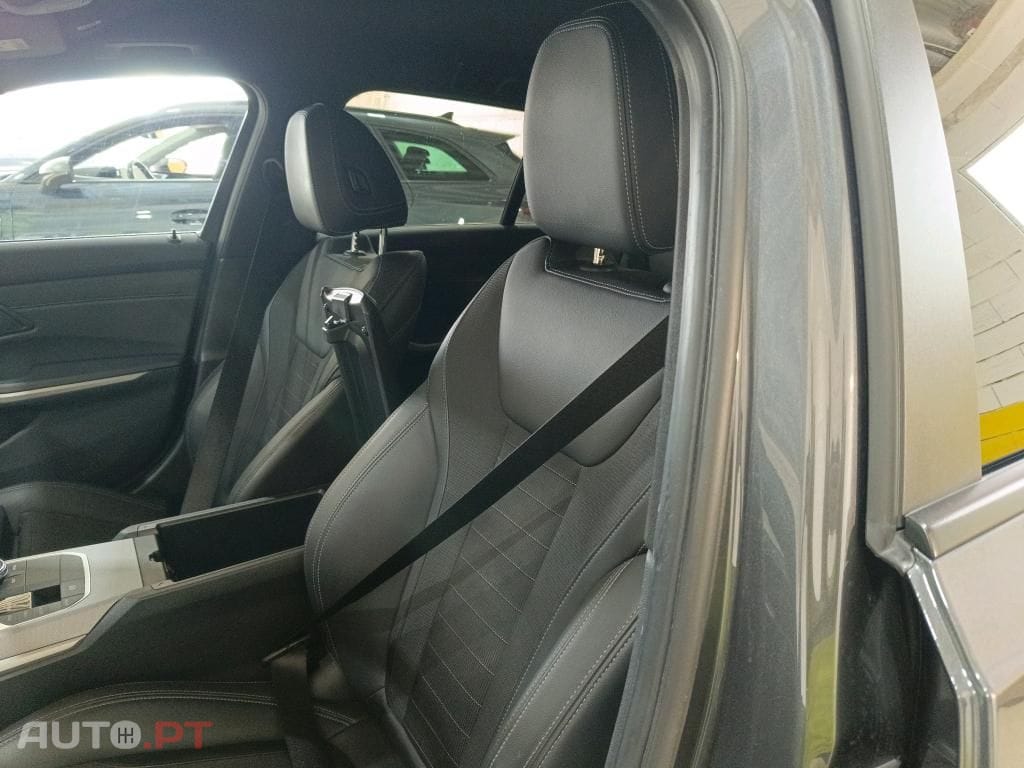 BMW 320 e Corporate Edition Auto