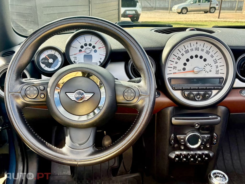 MINI Cabrio 1.6 Cooper D