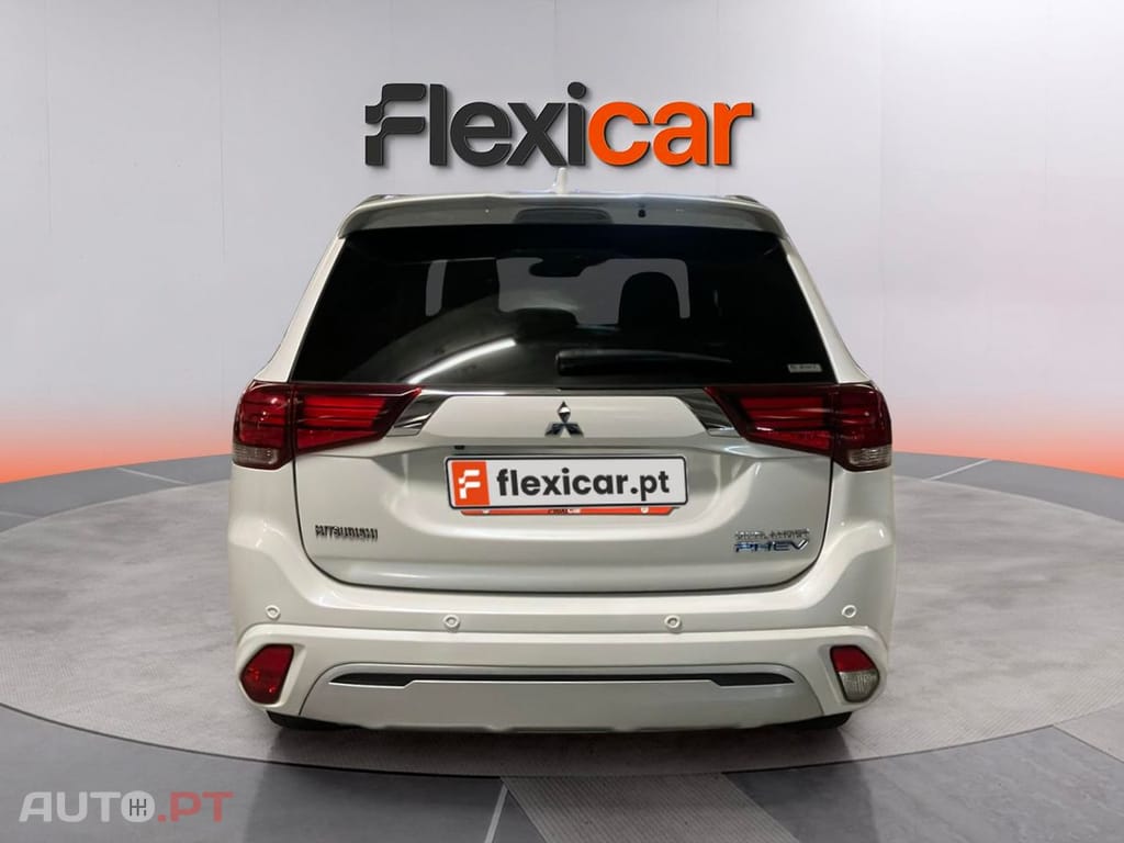 Mitsubishi Outlander 2.4 PHEV Instyle