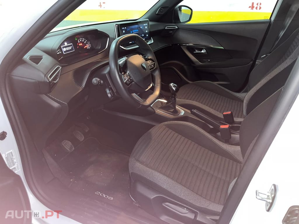 Peugeot 2008 1.2 PureTech Active