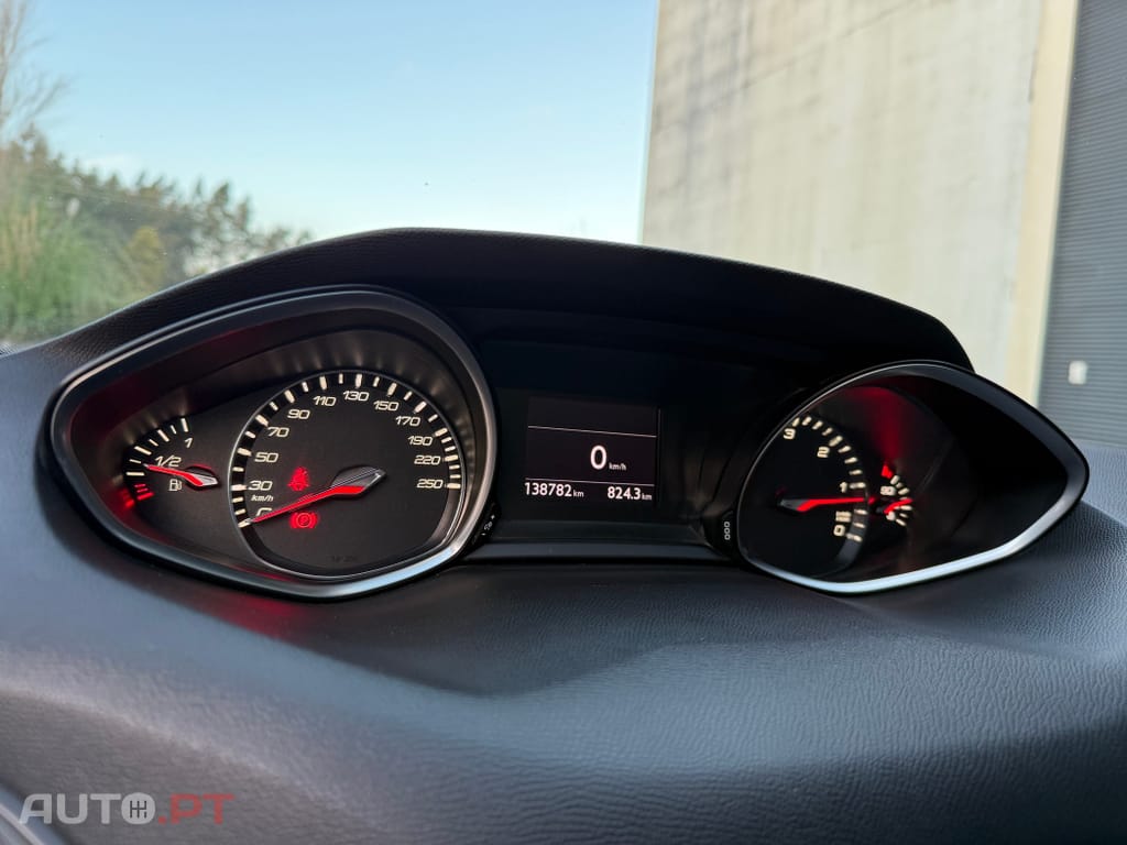 Peugeot 308 1.6 BlueHDi Allure