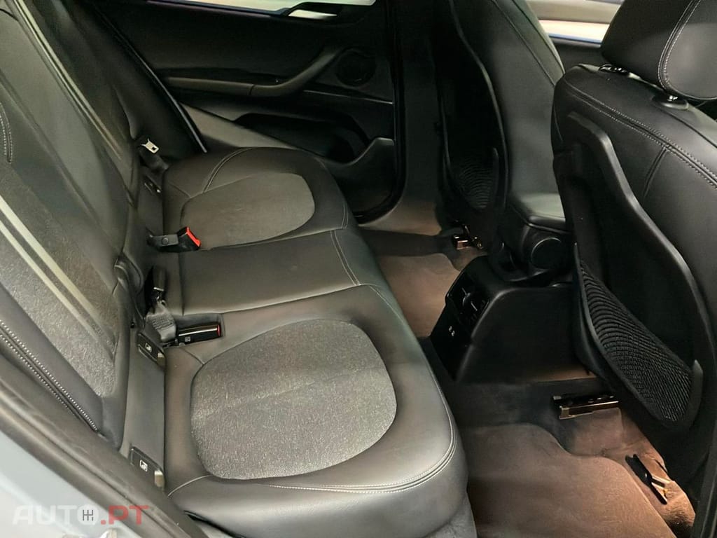 BMW X2 25 e xDrive Pack M