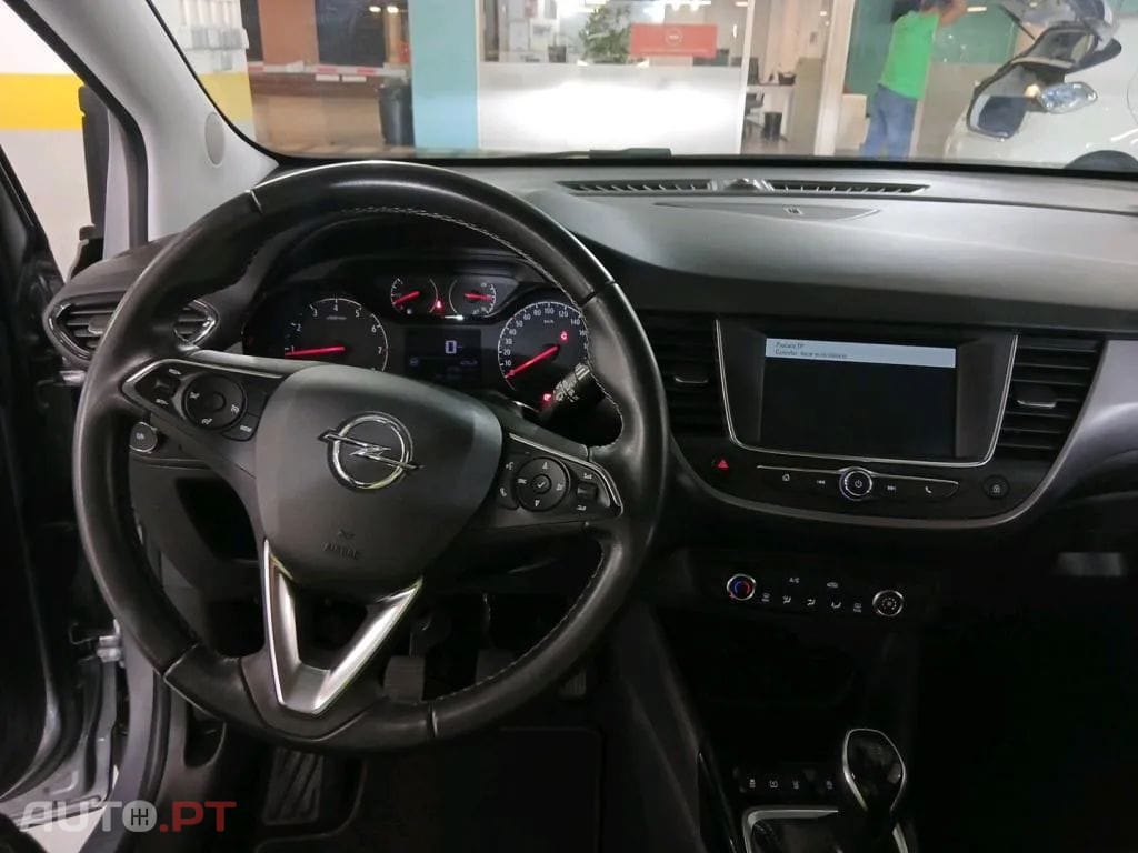 Opel Crossland X 1.2 Business Edition