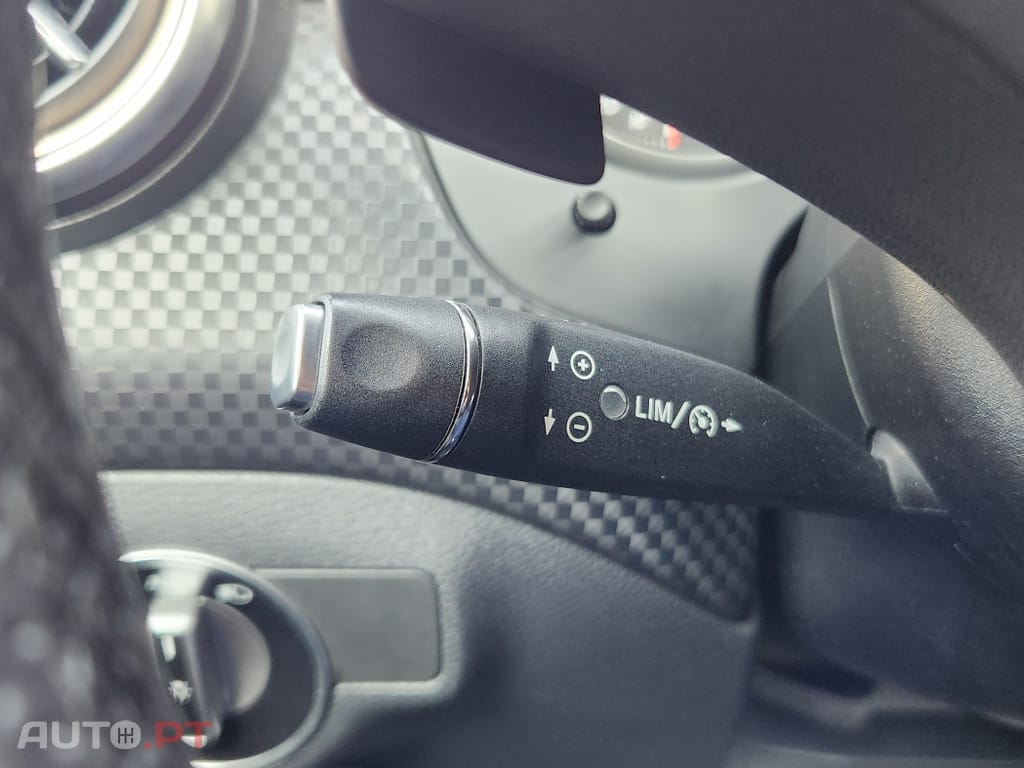 Mercedes-Benz A 180 d 7G-DCT AMG Line