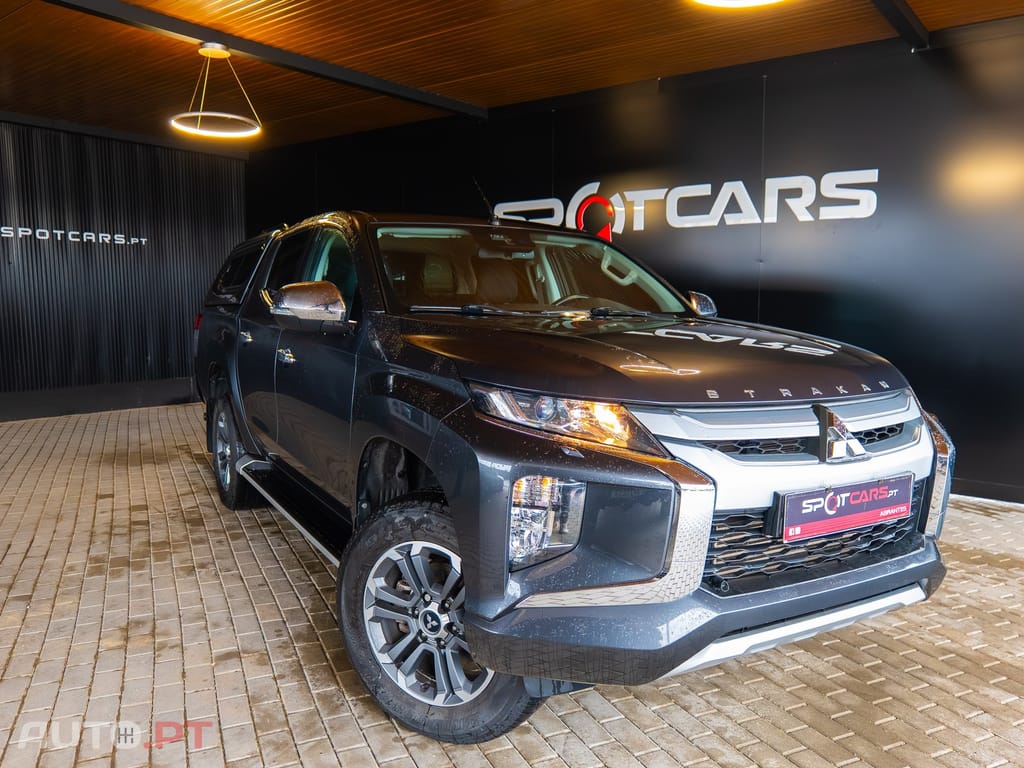 Mitsubishi L200 2.3 DI-D Strakar CD Intense 4WD