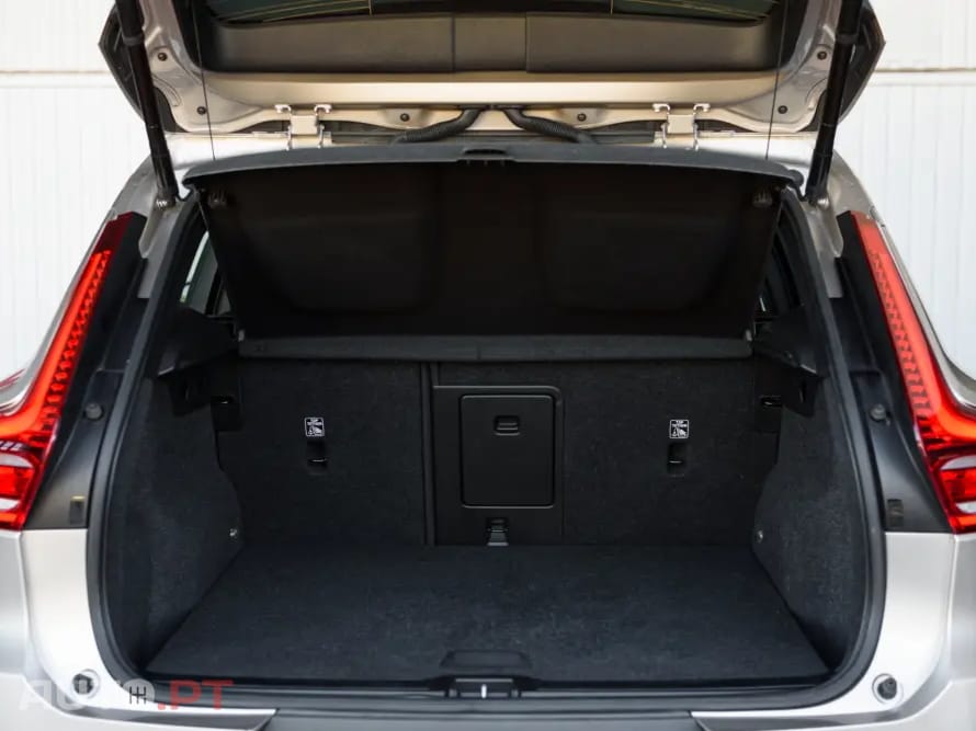 Volvo XC40 1.5 T4 PHEV Core