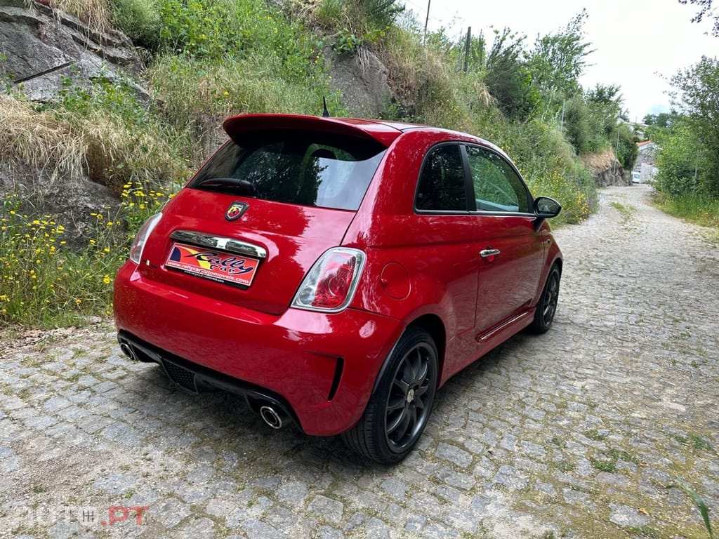 Abarth 500 1.4 T-Jet Competizione