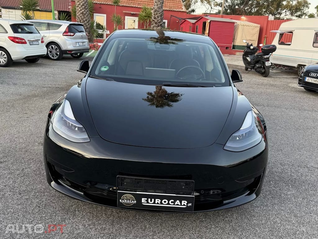 Tesla Model 3 Standard Range Plus RWD