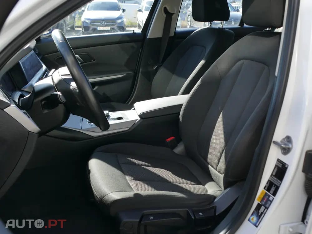 BMW 330 e iPerformance Advantage