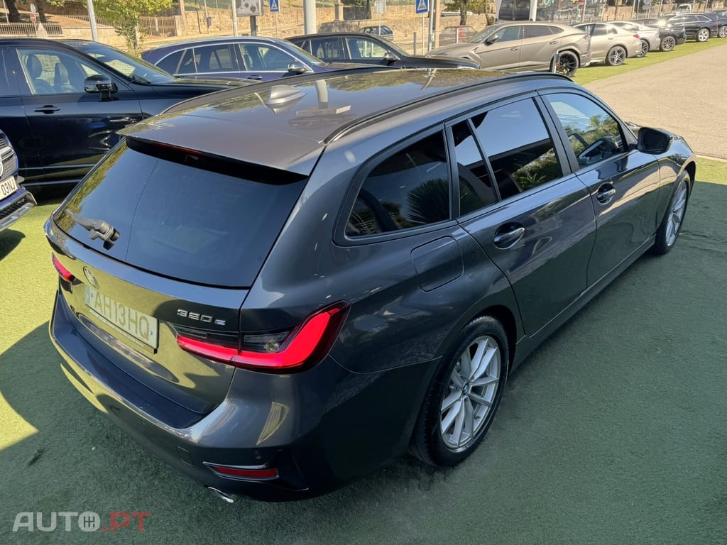 BMW 320 e Touring Auto