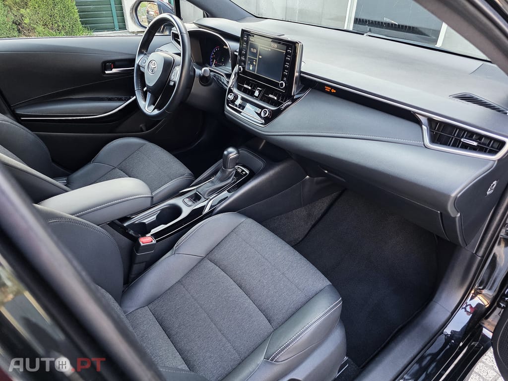 Toyota Corolla 1.8 Hybrid Comfort+P.Sport