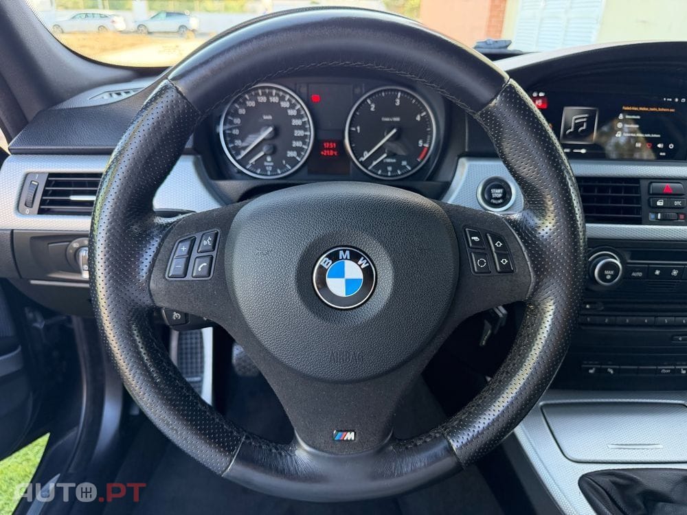 BMW 318 d Navigation Sport