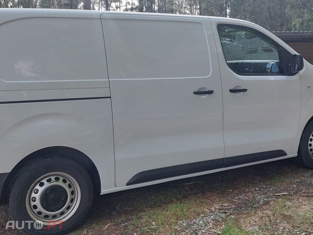 Peugeot E-Expert 75 kWh Semi-Vidrado Premium Standard