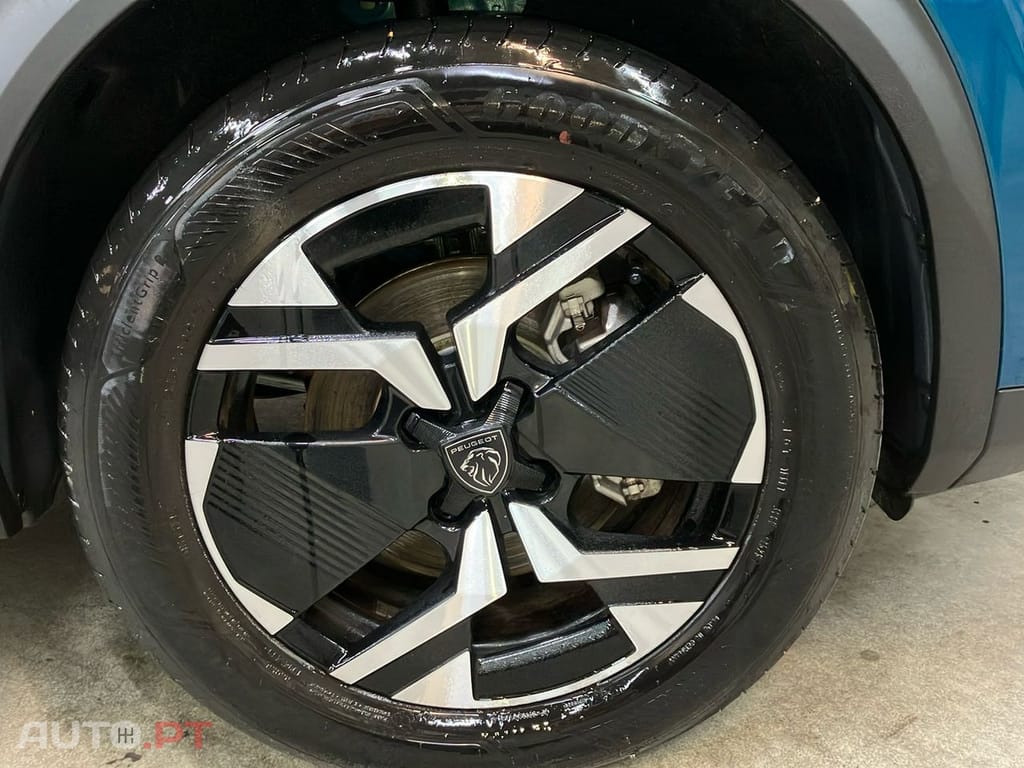 Peugeot E-2008 54 kWh Allure