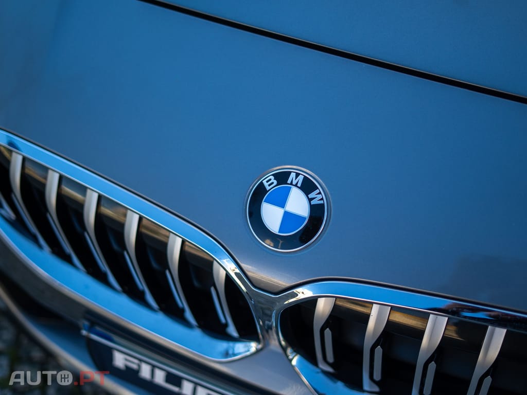 BMW 216 d Pack Desportivo M