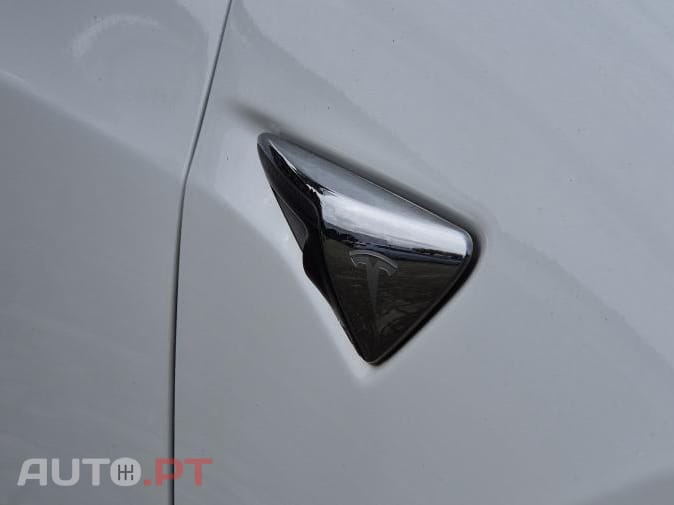 Tesla Model 3 Standard Range Plus RWD