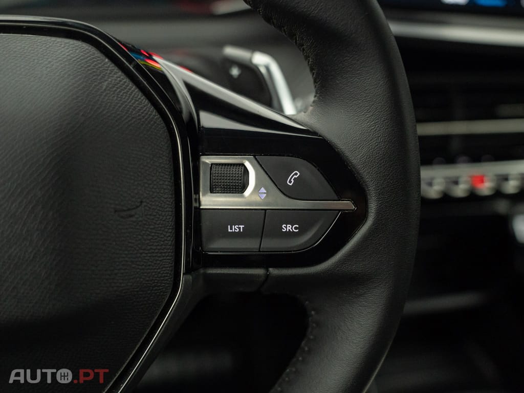 Peugeot 208 1.2 Hybrid SE Style e-DCS6