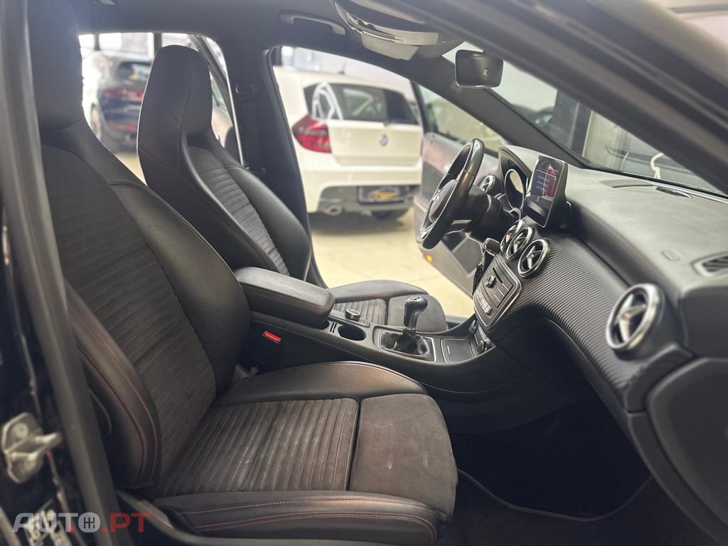Mercedes-Benz A 180 Dynamic Edition