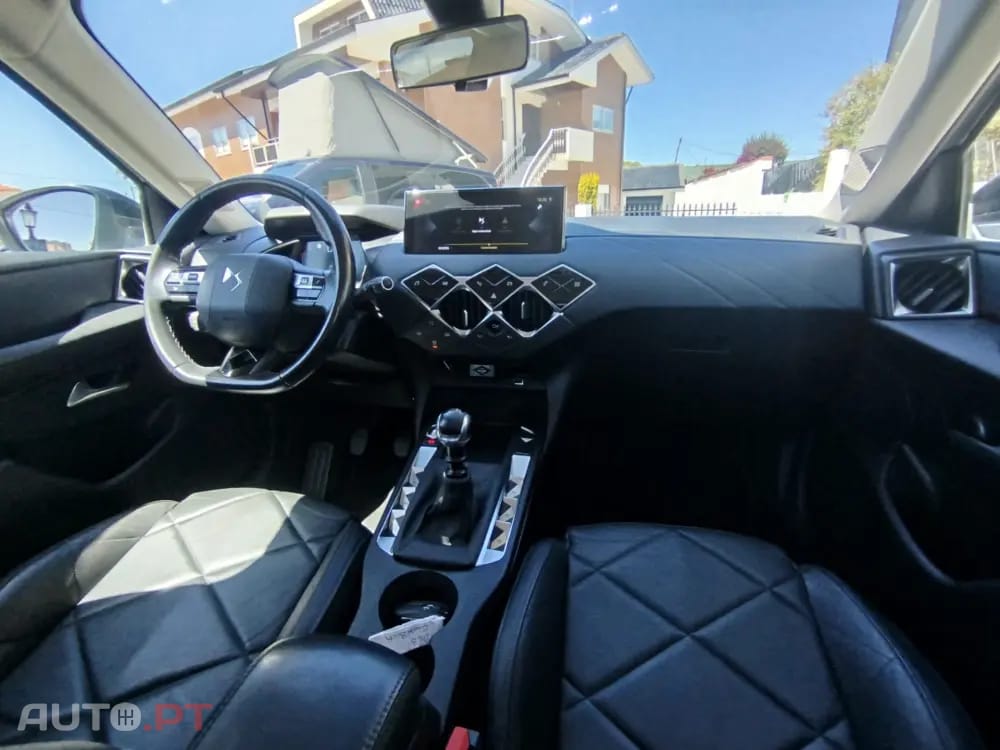 DS DS3 PureTech 100 PERFORMANCE LINE