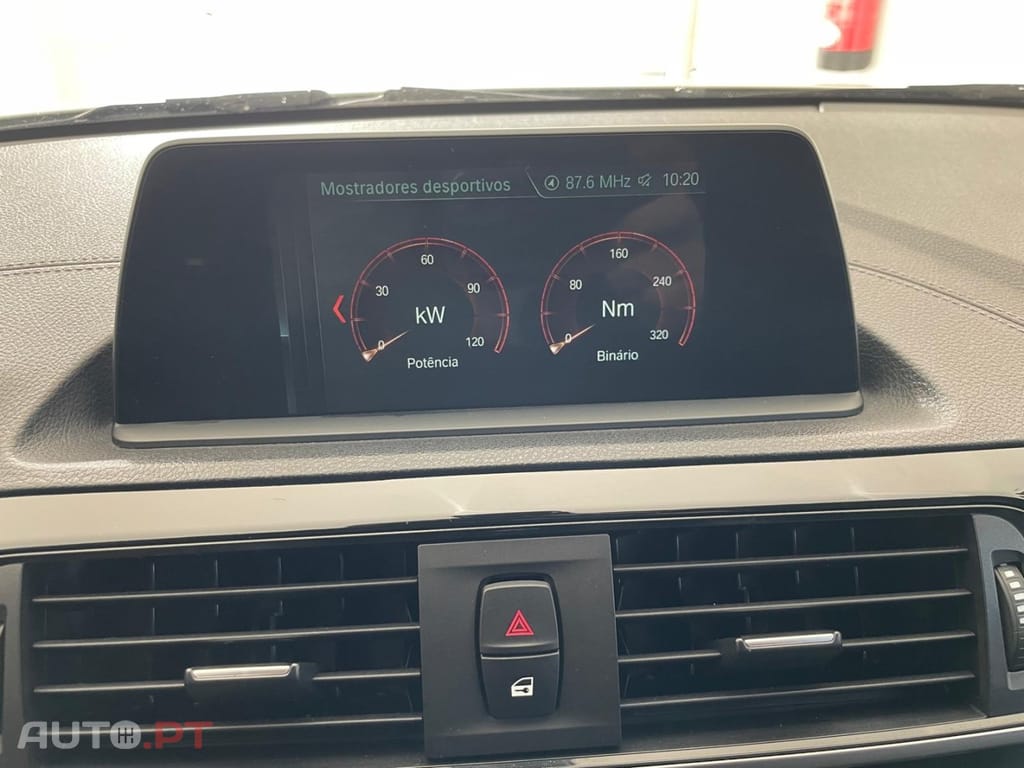 BMW 116 d Pack Desportivo M Auto