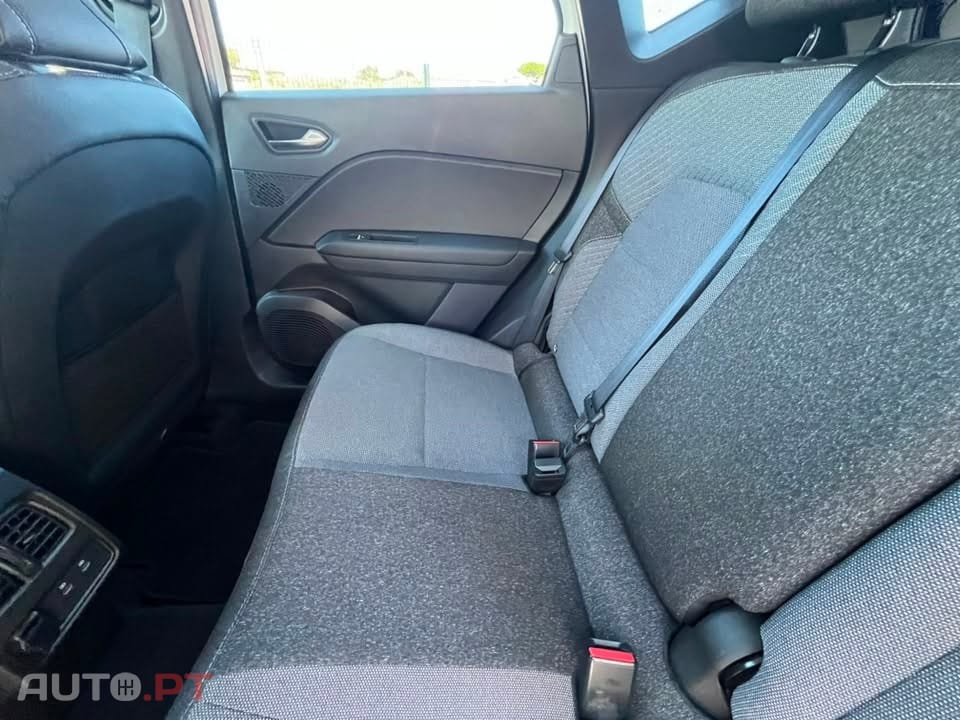 Renault Captur TECHNO