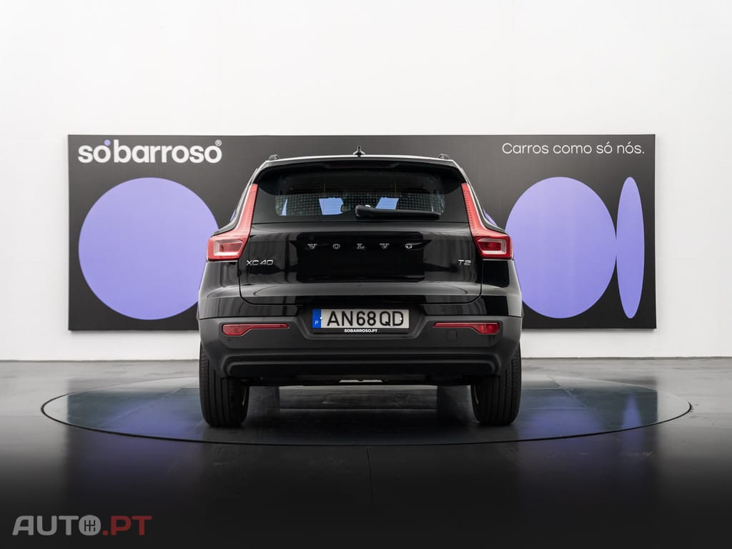 Volvo XC40 1.5 T2 Momentum Core