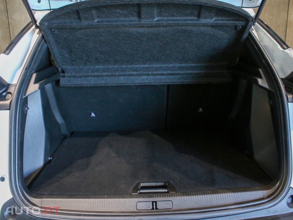 Peugeot 2008 1.2 PureTech Allure