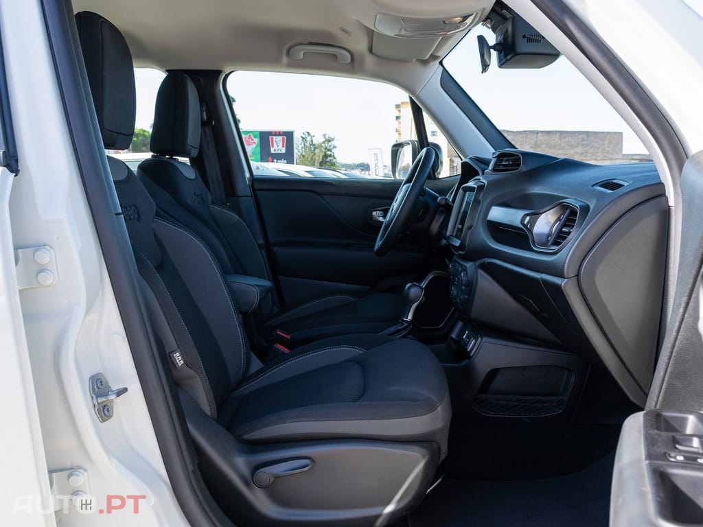 Jeep Renegade 1.5 TG e-Hybrid Longitude DCT