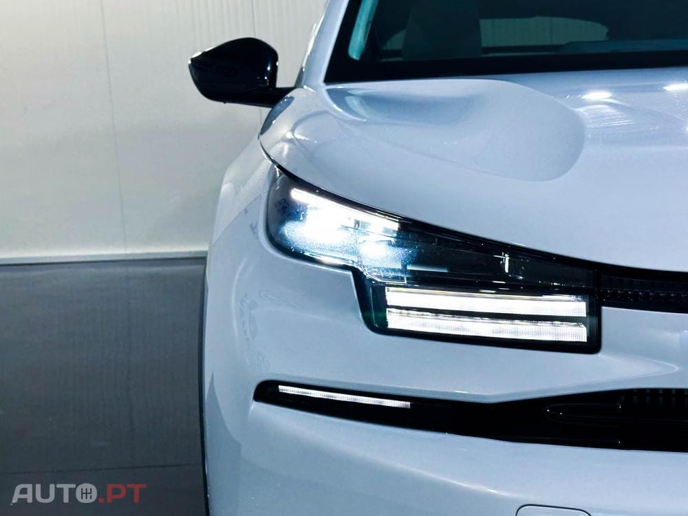 Citroen C4 PureTech 130 Stop&Start EAT8 SHINE