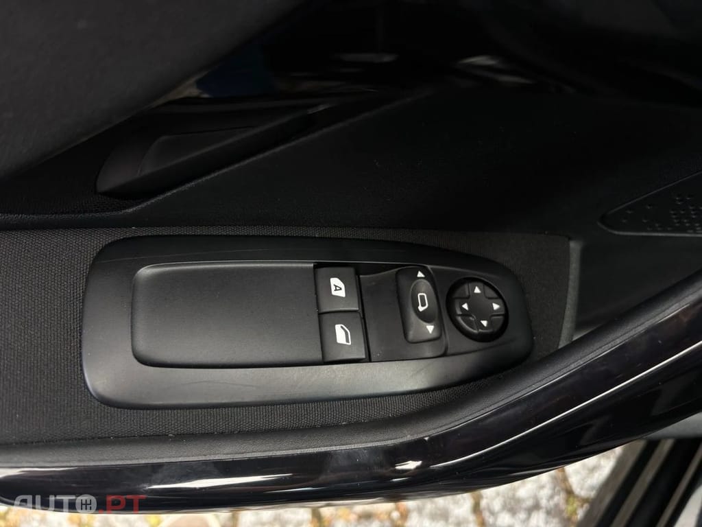 Peugeot 208 1.6 BlueHDi Active