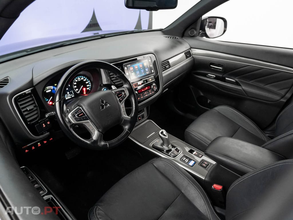 Mitsubishi Outlander 2.4 Instyle