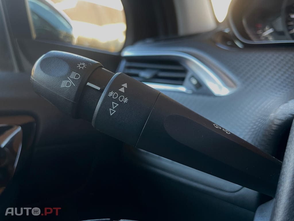 Peugeot 208 PureTech 82 Start & Stop Allure