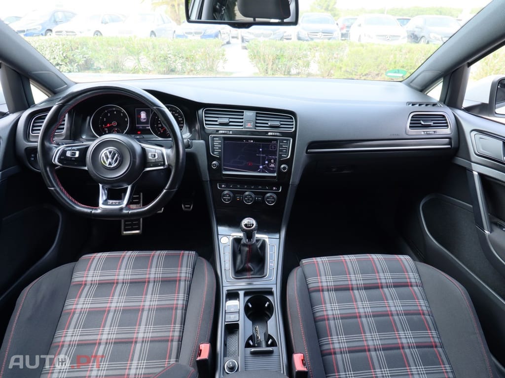 Volkswagen Golf 2.0 TSi GTi Performance