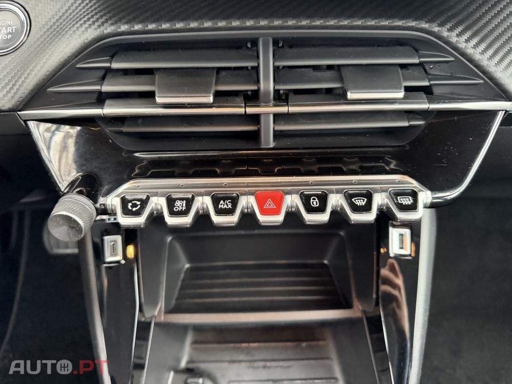 Peugeot E-208 50 kWh Allure Pack