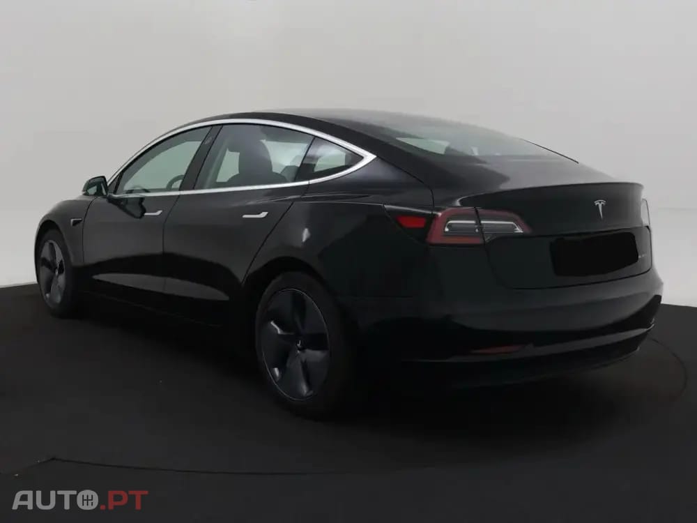Tesla Model 3 Long-Range Dual Motor AWD